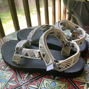 Teva Gray and White Sandals